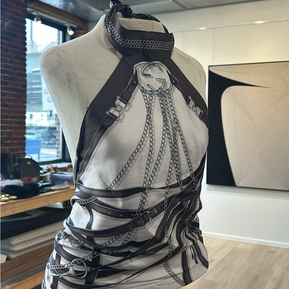 Gucci Silk Scarf Top Chain Print